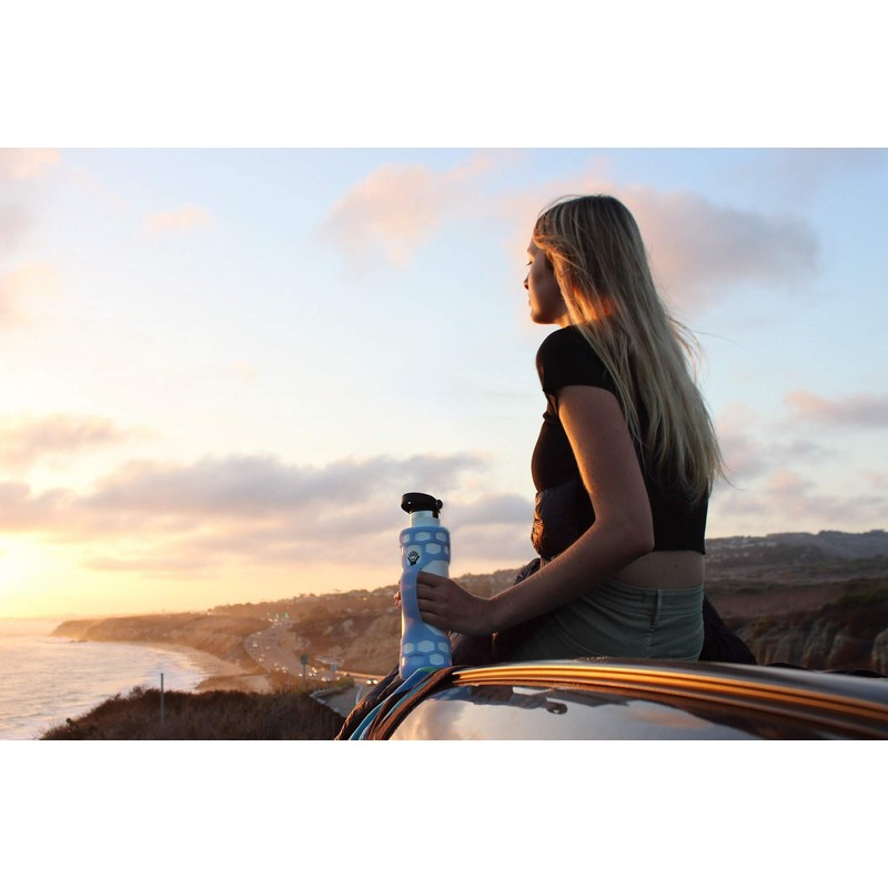 REUZBL Bottle Bumper Silicone Boot Sleeve Protector Accessories with Handle