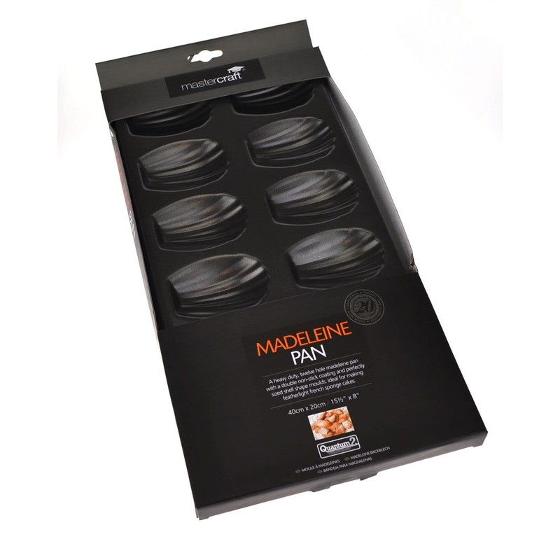 MasterCraft Heavy Base 12 Cup Madeleine Pan