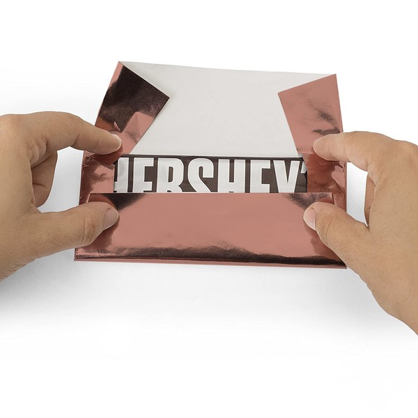 Envoltorio de papel de aluminio, paquete de 100 envoltorios de barra de caramelo con respaldo de papel grueso, se pliega y se envuelve bien, lo mejor para envolver hershey/caramelos/barras de chocolate/regalos, tamaño 6 x 7.5 pulgadas (oro rosa)