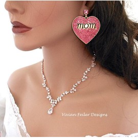 Mother's Day Earrings Rhinestone Letter “mom” Heart Dangling Earrings for Women Hypoallergenic Statement Mom Dangle Drop Earrings Jewelry Mother's Day Birthday Gifts for Her Mom Grandmother