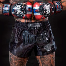 Buddha Fight Wear Pantaloni da Muay Thai e Kick Boxing Kanok, pantaloncini professionali in raso di alta qualità, design multicolore, leggeri e resistenti., Nero , M