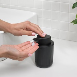 ReBorn Recycled Soap Dispenser - Bathroom Soap Pump - Easy to use One-handed Push Pump - Wide Base - Refillable with 250ml Capacity - Made in Britain from Recycled Materials (Graphite Black)