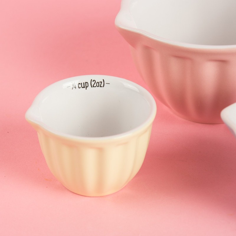 Sass & Belle Retro Pastel Measuring Cups - Set of