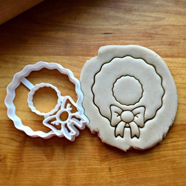 Sweet Prints Inc Wreath (creates cut-out) Cookie Cutter - Dishwasher Safe