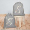 Shirtracer - Letter initials gift - S roses - gym