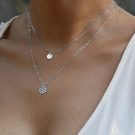 TseenYi Layering Coin Disc Necklace Chain Silver Hammered Coin Dot Pendant Necklace Vintage Adjustable Clavicle Choker Chain Necklaces Jewelry for Women and Girls (Silver)
