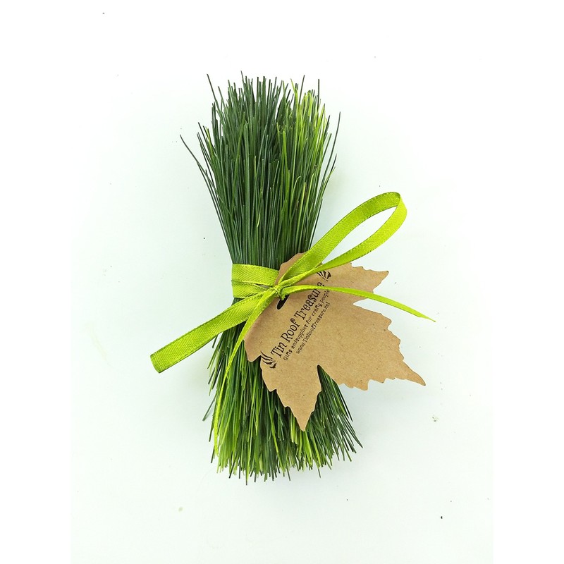 Tin Roof Treasure Fresh Eastern White Pine Needles, 6"x9" Bag