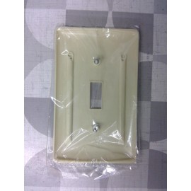 Hubbell NP1I 1 Gang Toggle Switch Cover Plate, Ivory **Free Shipping**