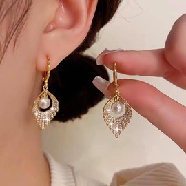 Jugielu Boho Crystal Leaf Hoop Earrings Gold Pearl Dangle Earrings Hollow Leaf Hoop Huggie Earrings Wedding Bridal Earrings Jewelry for Women
