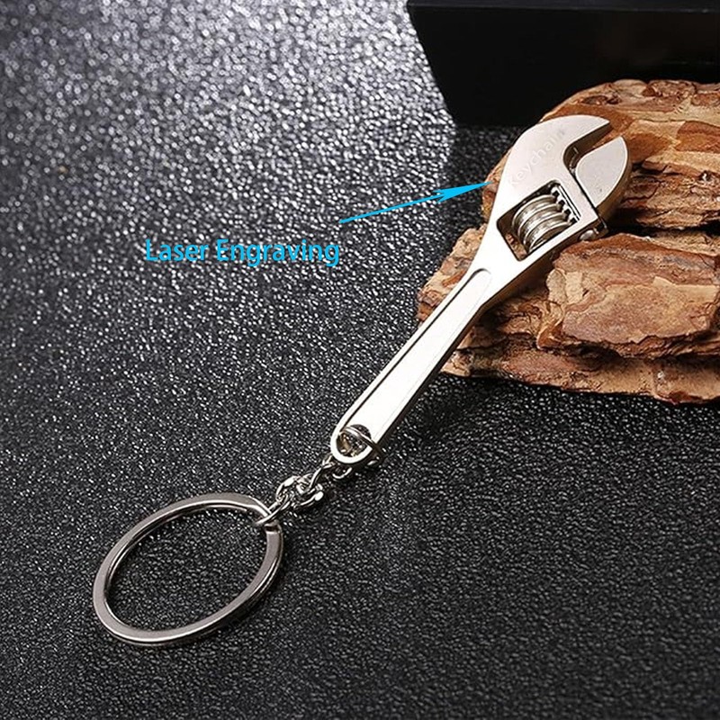 Yilceemy Pack of 4 Carpenter's Tool Keyrings, Key Chains, Wrench