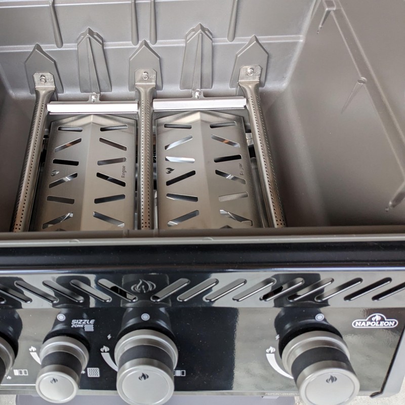 Grillrost.com Das Original Napoleon Rogue Heat Reflector - More Heat