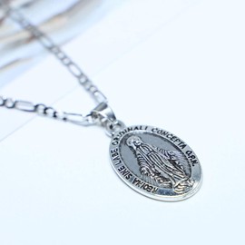 TseenYi Virgin Mary Pendant Necklace Silver Miraculous Madonna Necklaces Chain Oval Coin Catholic Necklace Jewelry for Women and Girls (Silver)