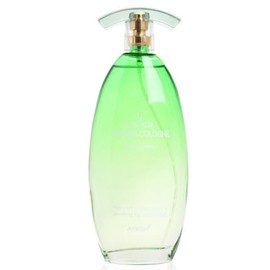 Sunblock 50ml that reflects UV rays and moisturizes and cools the skin. / 자외선은 반사 피부는 촉촉 쿨링수분가득 선블럭 50ml