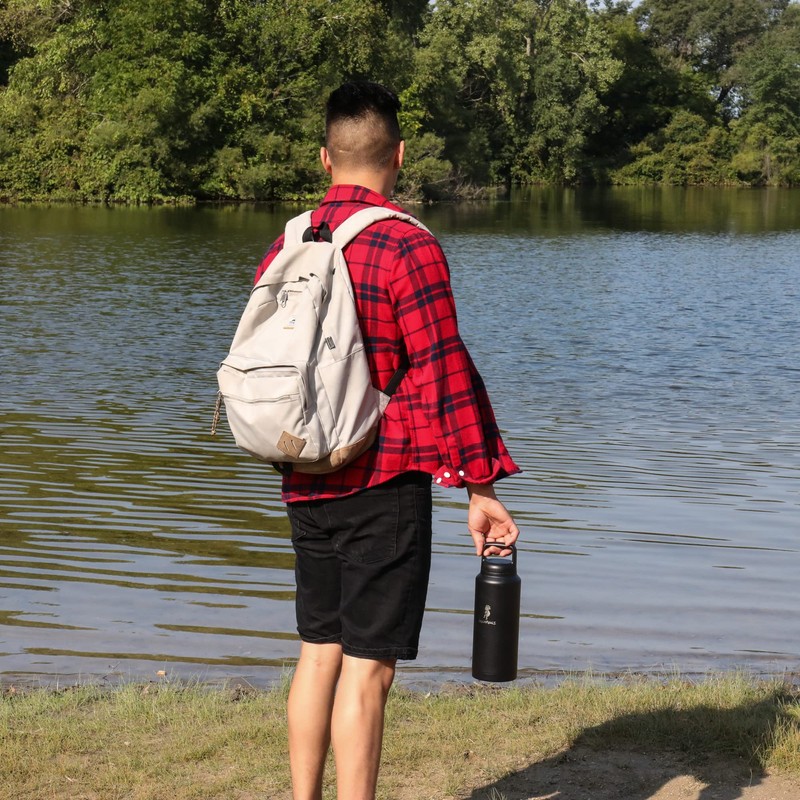 Aquapelli Vacuum Insulated Water Bottle, 34 ounces, Midnight Black
