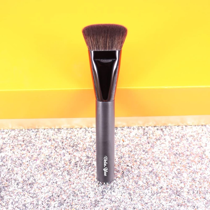 Vela.Yue Flat contour brush for precise delicate blending and contours