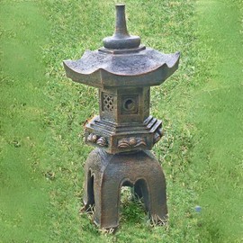Bellaa 24429 Pagoda Stupa Zen Garden Decor Lawn Ornament Nara Japanese Style Asian Temple Lighthouse Oriental Lantern Toro Outdoor Statue 17 inch