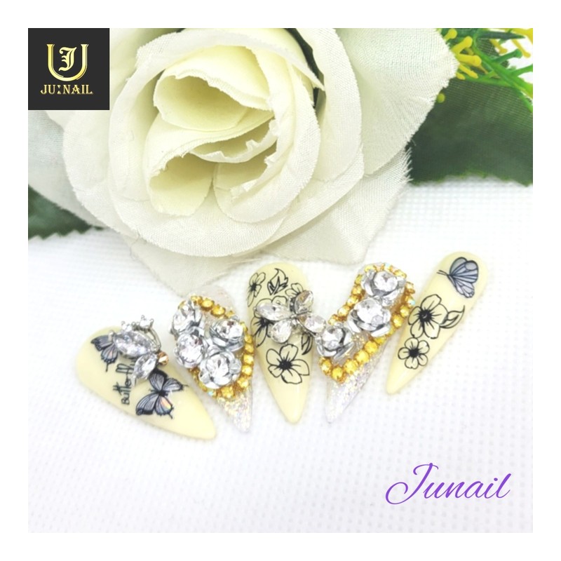 Summer Butterfly Handmade Nail Tips - Long Oval / 여름나비