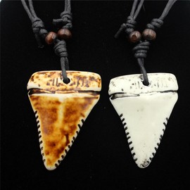 HWJQ 4Pcs Retro Shark Tooth Necklace Bohemia Shark Tooth Pendant Necklace Surfer Necklace for Women Men Teens Summer Vacation Jewelry