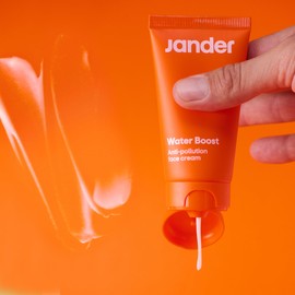 JANDER WATER BOOST Intensive Feuchtigkeitscreme für Herren | Für jünger aussehende Haut | Veganes Produkt | Formel mit natürlichen Inhaltsstoffen