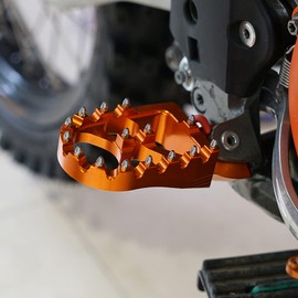 NICECNC Foot Pegs Footrest Pedals Compatible with KTM 65SX 2009-18 85SX 2003-17 125SX/250-450SX-F 1998-15 250SX 1998-16 125-530 EXC/EXC-F 1998-16 150-300XC 2006-16 250-450XC-F 2008-15,See fitment