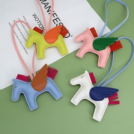 JINZHOUFZ Angel Pegasus bag hanging ornaments, cute Internet red pony pendant car keychain bag hanging ornaments ladies charm (Black)