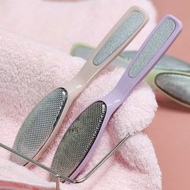 Heel callus care heel scrub foot scrub / 뒤꿈치 각질케어 뒷꿈치 스크럽기 발바닥 밀대