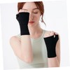 GANAZONO 1 Pair Breathable Wrist Compression Sleeve for Men Women