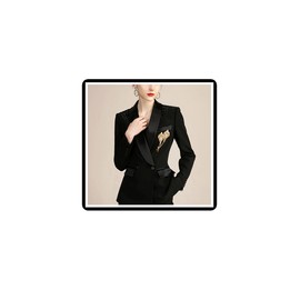 Crystal Flower Brooch Pearl Corsage Collar Breast Pin Vintage Rhinestone Faux Pearl Badge Coat Suit Skirt Studs Accessories for Women Girls (Gold)