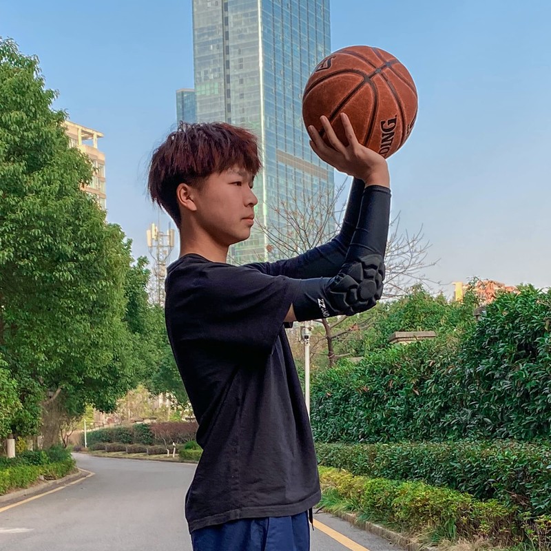 Elbow padded sleeves