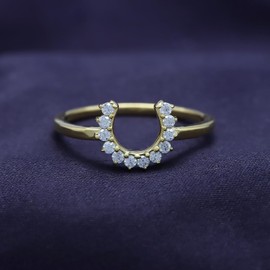 SAVEARTH DIAMONDS 1/4 Carat Round Cut Lab Created Moissanite Diamond Horseshoe Ring for Women In 14K Yellow Gold Over Sterling Silver Prong Set (VVS1 Clarity, 0.25 Cttw) Size-7