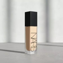 NARS Natural 나스 네츄럴 매트 롱웨어 파운데이션 [잘츠부르크] NARS Natural Matte Longwear Foundation [Salzburg]