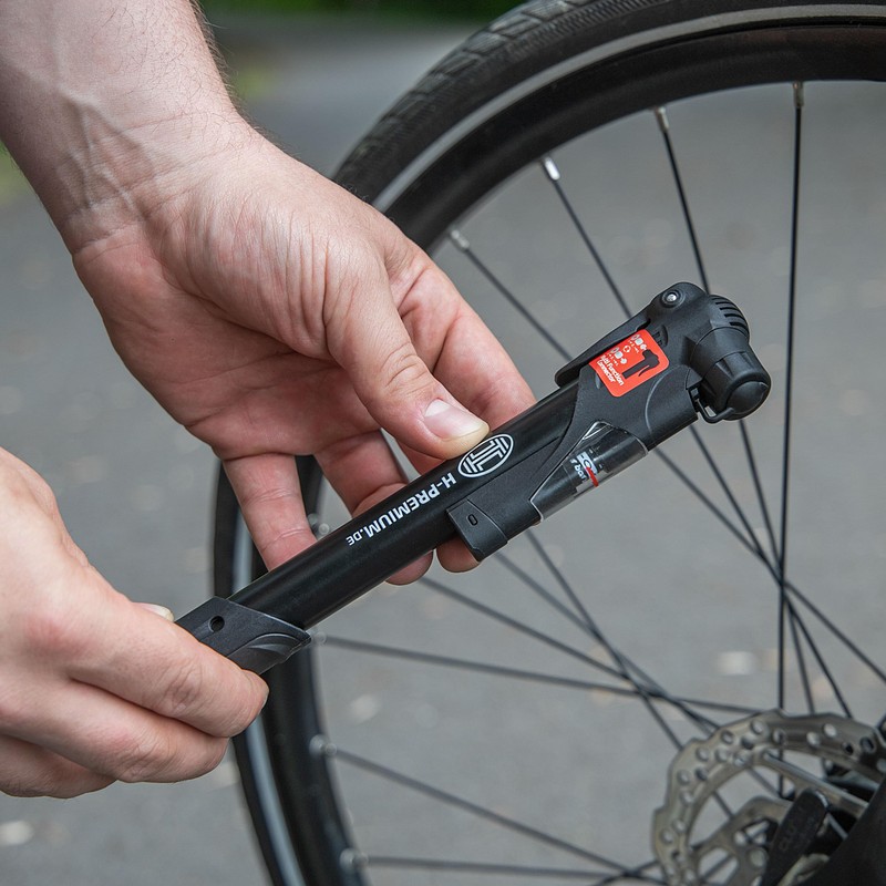 HEYNER® Hand Pump with Pressure Gauge, Compact Bicycle Pump with