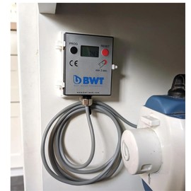 BWT Aquameter 3/8" LCD Faucet Filter - Multi-Colour Unique