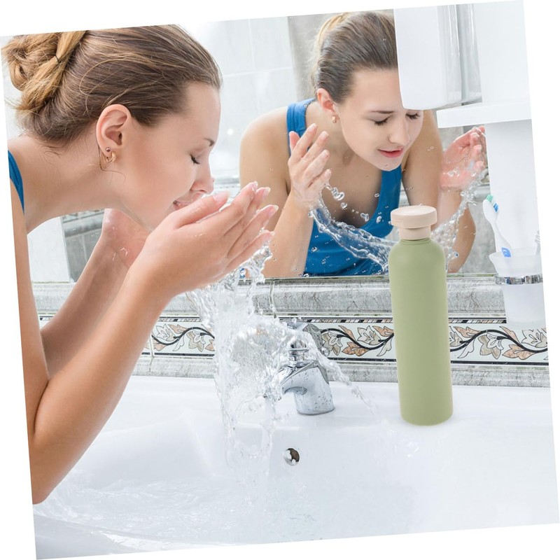 Gatuida Travel-Sized Flip Cap Bottle Empty Plastic Squeeze Bottle Leakproof