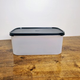 Undisclosed Tupperware Modular Mate #1609 18 Cup Rectangular Storage Container Black Lid NEW
