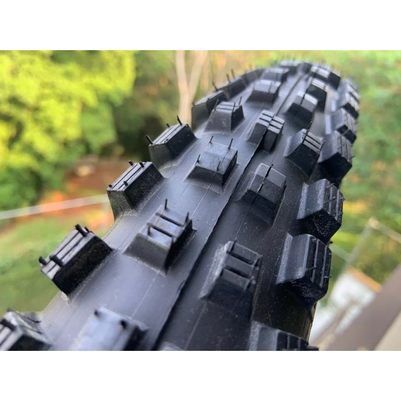 Schwalbe Llanta Schwalbe Magic Mary Bike Park 26x2.35