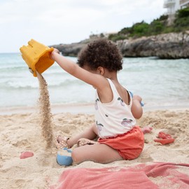 Kindsgut Toni Sand Toy - Lightweight Material - Ideal for Toddlers and Travelling - in Subtle Colours and Beautiful Shapes