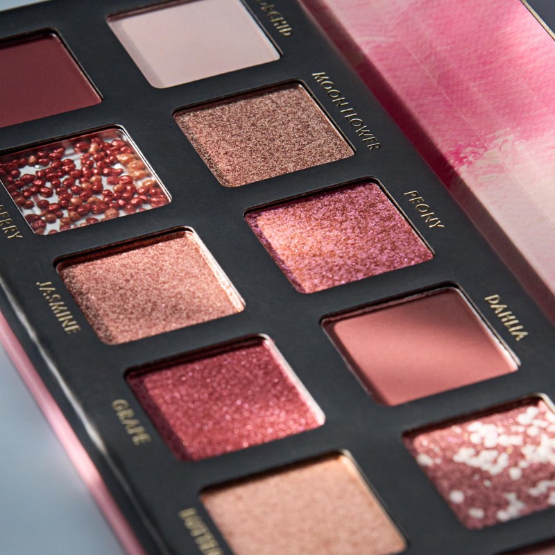 Catrice Blooming Bliss Slim Eyeshadow Palette, longlasting, express result, shiny,