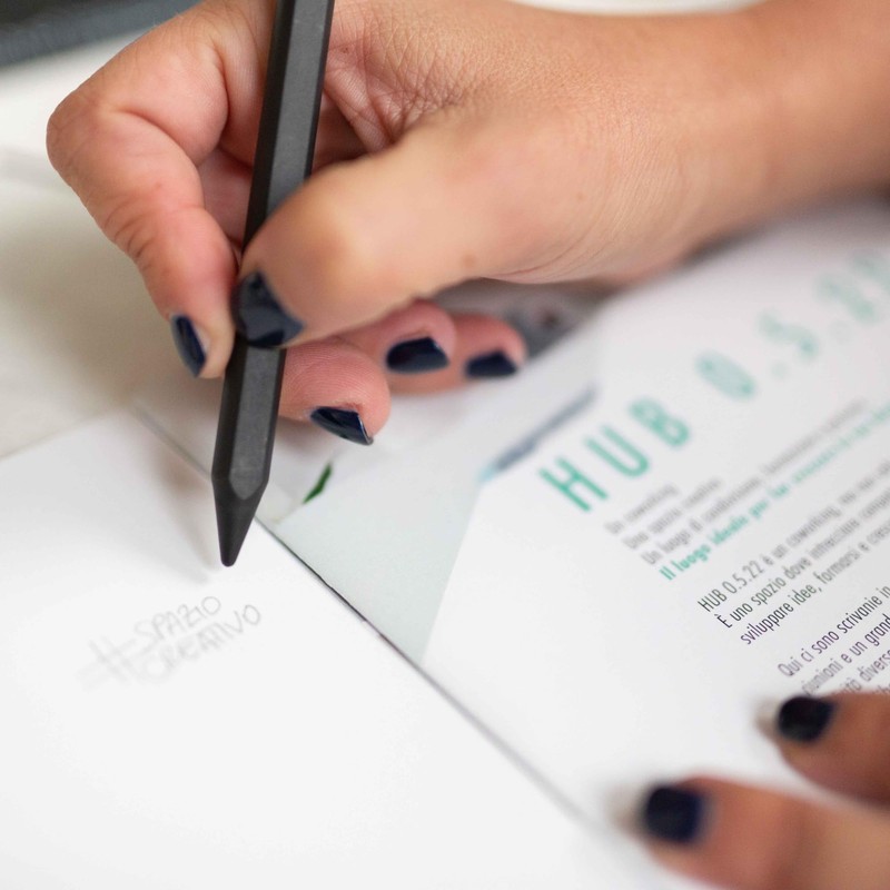 Perpetua Graphite Pens, Durable & Robust HB Pencils Made of