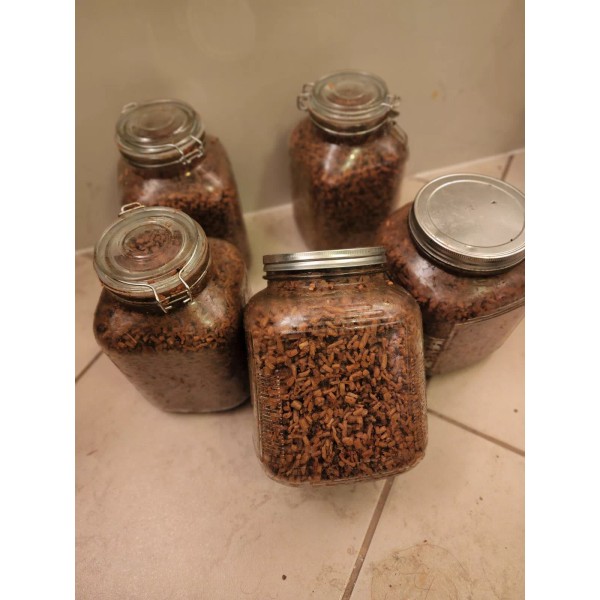 Thiouraye / woussoulan Mix incense. This price is for 4