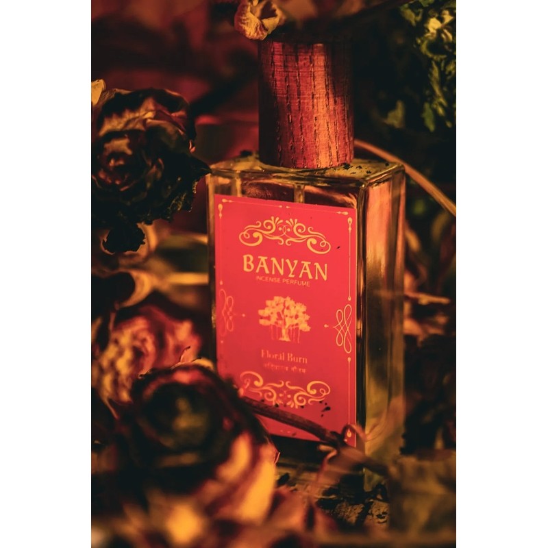 Capturing the scent of burning dried flowers.Banyan Floral Bun /