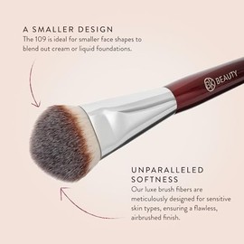 BK BEAUTY BROCHAS - 109 MINI BASE CONTORNEADA - Brocha facial para bases líquidas o en crema - Brocha de maquillaje para bronceador, rubor e iluminado