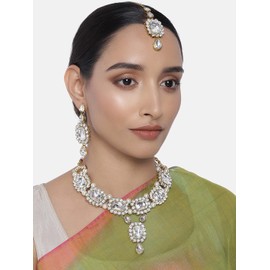 Aheli Faux Kundan Pearl Choker Necklace with Earrings Maang Tikka Indian Traditional Bollywood Jewelry Set Gift for Women