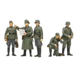 Tamiya 1/35 German Field Commander Set (ICM), TAM35298