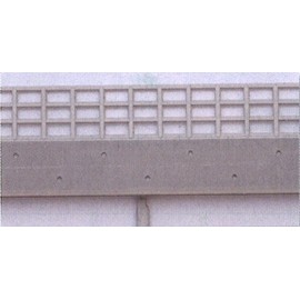 N Gauge 2507 Pre-Painted Stone-Proof Fence (Gray Rail), Set of 4