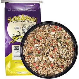 SLEEK & SASSY Garden Small Hookbill Bird Food for Cockatiels, Lovebirds, Quaker Parrots & Small Conures (40 lbs.)