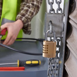 Yale - Y150B/40/130/1 Standardsicherheit 40 mm Messing Kombination - offener Stahlhäppchen - 4 Dial -Kombinationsschloss