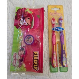 NEW 2 Packs of 2 Strawberry Shortcake Kids Toothbrush