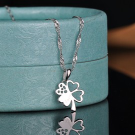 Yumilok 925 Sterling Silver "Love" Four Leaf Clover Pendant Necklace Chain with Pendant for Women Girls, Sterling Silver