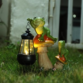 Garden Frogs Statue, Large Funny Frogs Figurine Climbing on Mushroom and Holding a Solar LED Lantern Resin Ornament for Patio Yard Lawn Porch Outdoor Decor, Women/Gardening Decoration Gifts